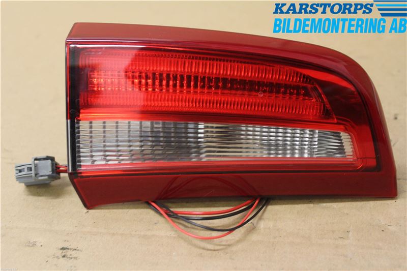 Volvo S60 11-13 Bakljus Lucka Vä