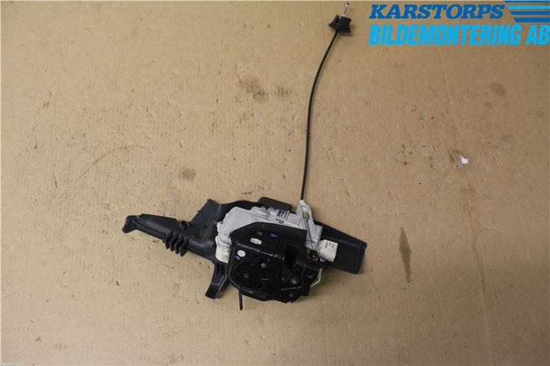 Audi A4/S4 05-07 Låskista-Dörrlås