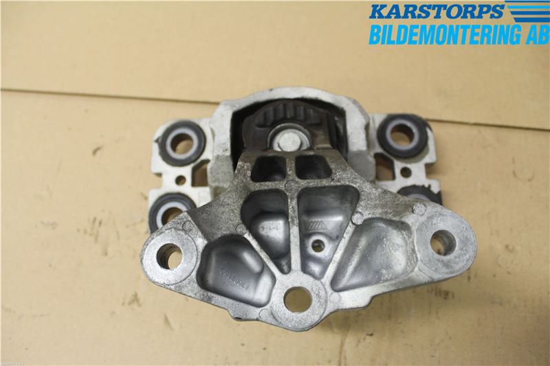 Volvo XC60 14-17 Motorkudde