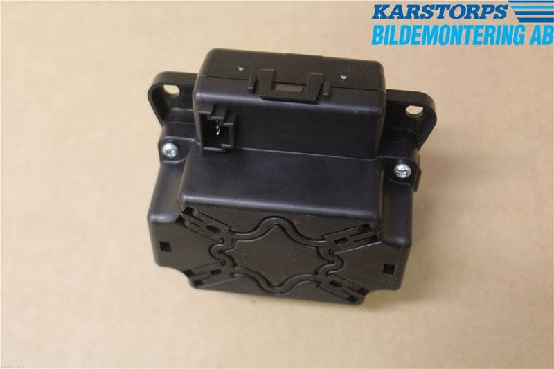 Mercedes-Benz MB E-KLASS (W212) 09-16 Strömställare Färddator