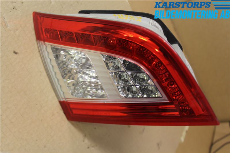 Peugeot 508 11-18 Bakljus Lucka Vä