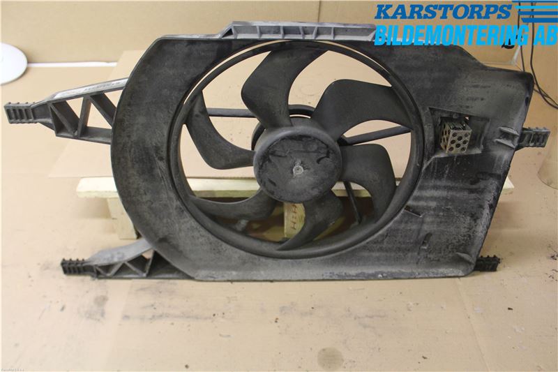 Renault LAGUNA II  01-05 Kylfläkt El