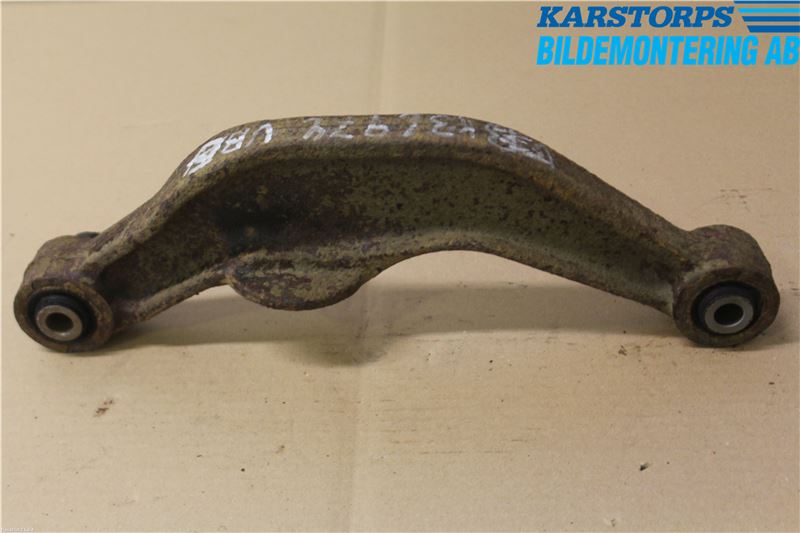 Subaru OUTBACK   07-09 Bärarm Bak Vänster