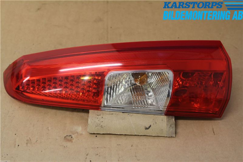 Volvo V70 05-08 Bakljus Höger