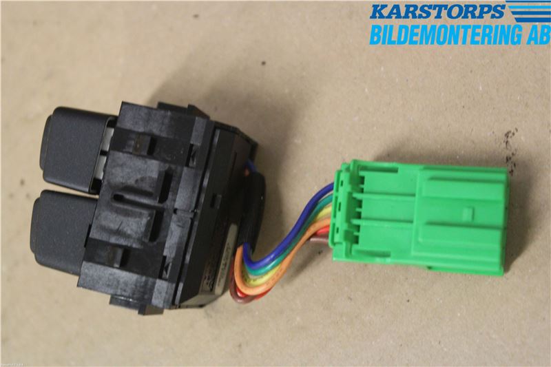 Volvo S40 04-07 Strömställare Antisladd