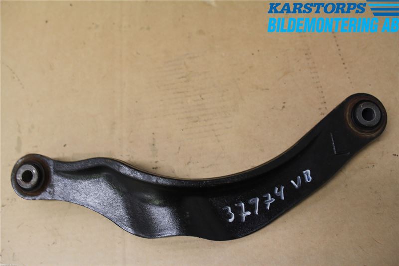 Volvo XC70 14-16 Bärarm Bak Övre Vänster