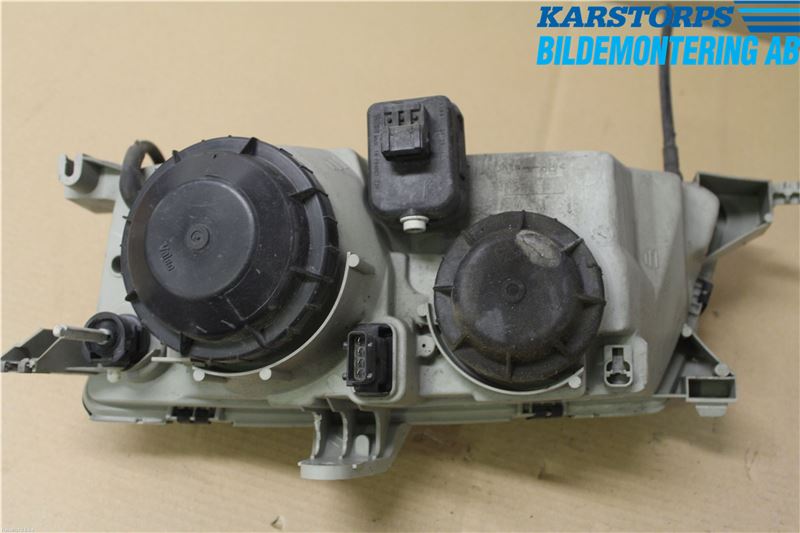 Saab 9-5 -05 Strålkastare Höger