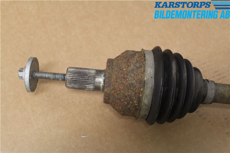 Volvo V50 08-12 Drivaxel Fram Vänster