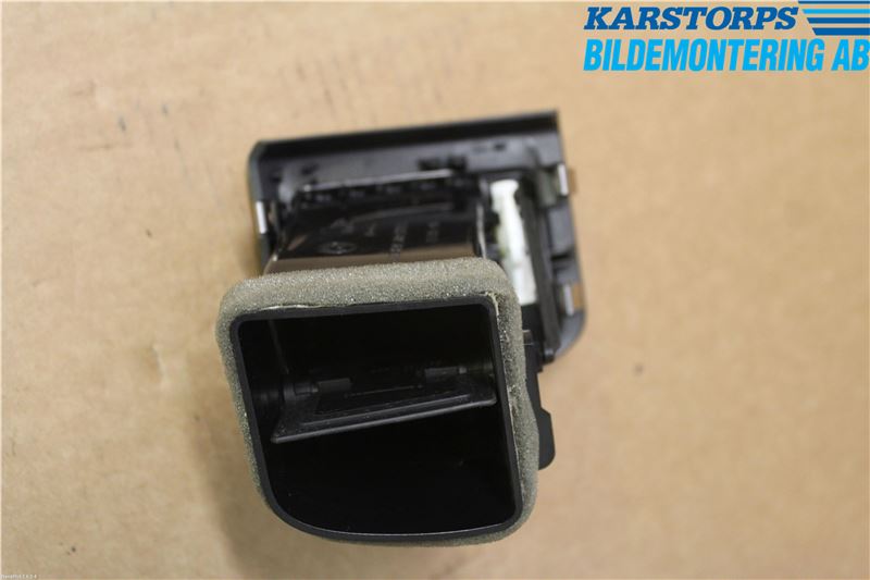 Skoda ROOMSTER Defrosterkanal-Munstycke