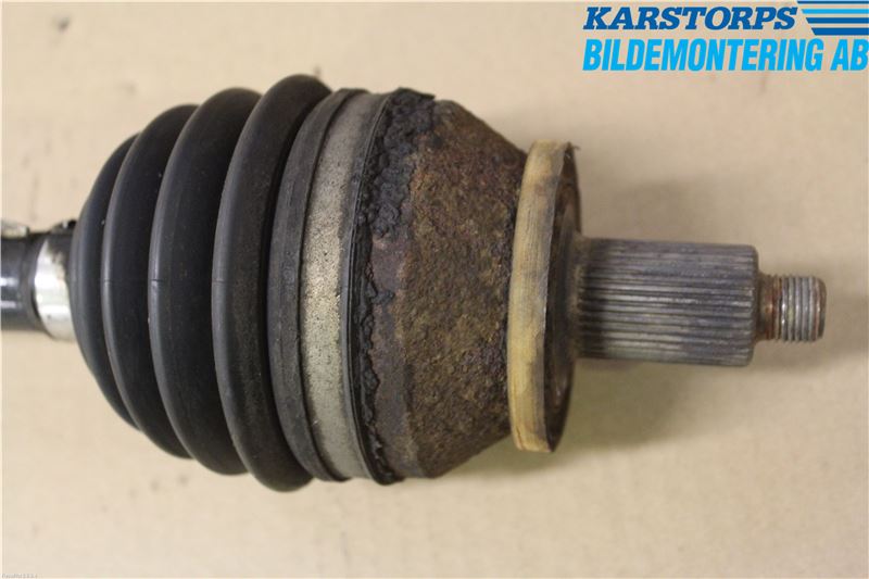 Skoda ROOMSTER Drivaxel Fram Vänster