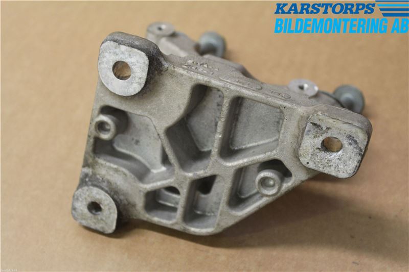 Honda CR-V 07-12 Växellådsfäste