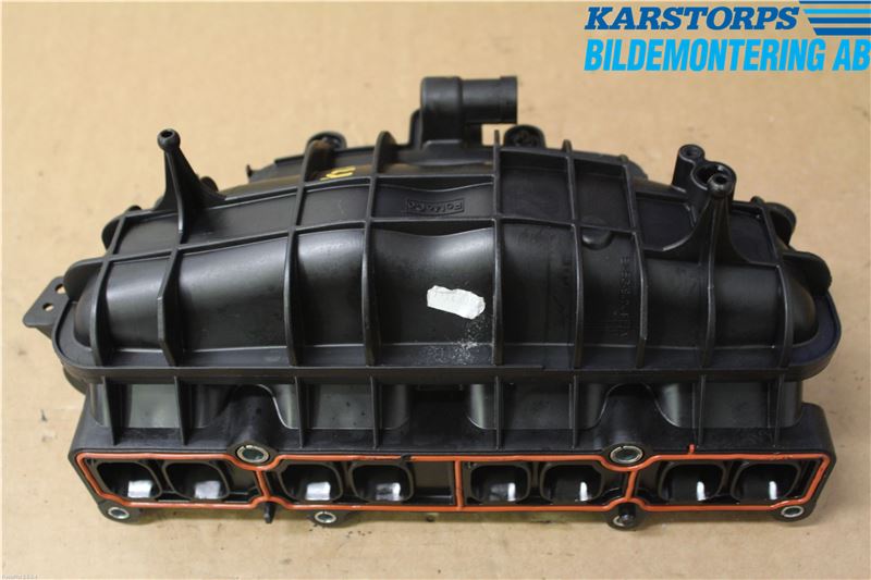 Volvo V40 12-19 Grenrör Insug