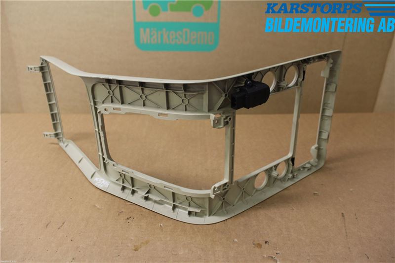 Volvo V70 08-13 Inr Tunnelfack