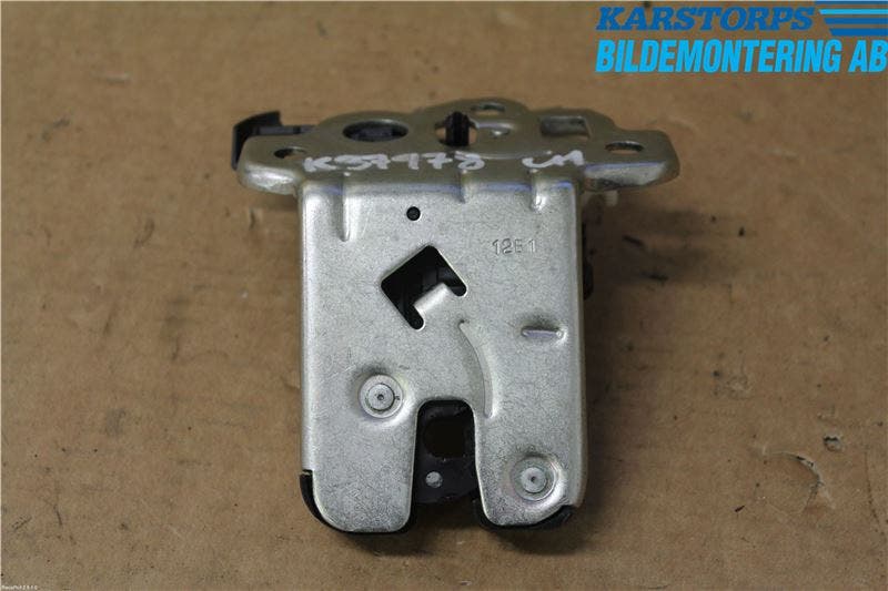 Audi A3/S3 05-13 Låskista Baklucka