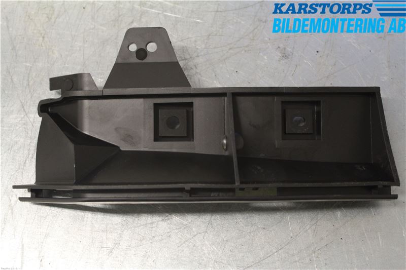 Volvo V50 04-07 Stötfångarfäste Bak Hö