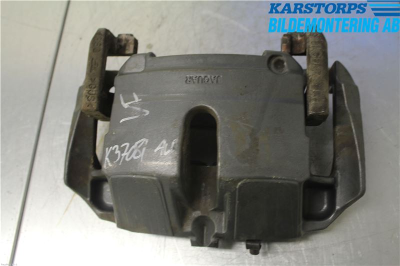 Jaguar XK/XKR 06-14 Bromsok Fram Vänster