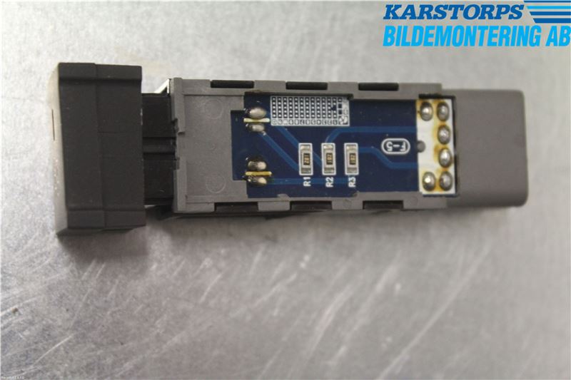 Hyundai i30 FD 07-12 Strömställare Övrigt