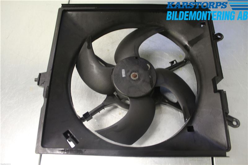 Mitsubishi SPACE STAR 98-05 Kylfläkt El