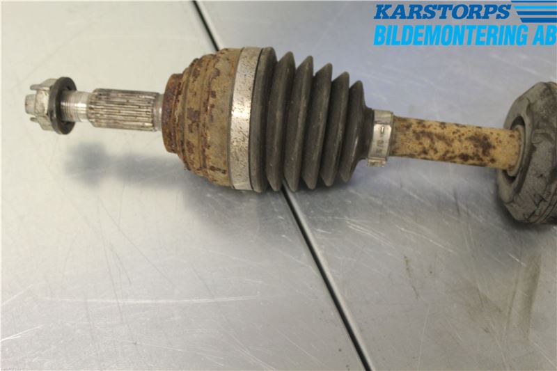 Dacia SANDERO 09-13 Drivaxel Fram Höger