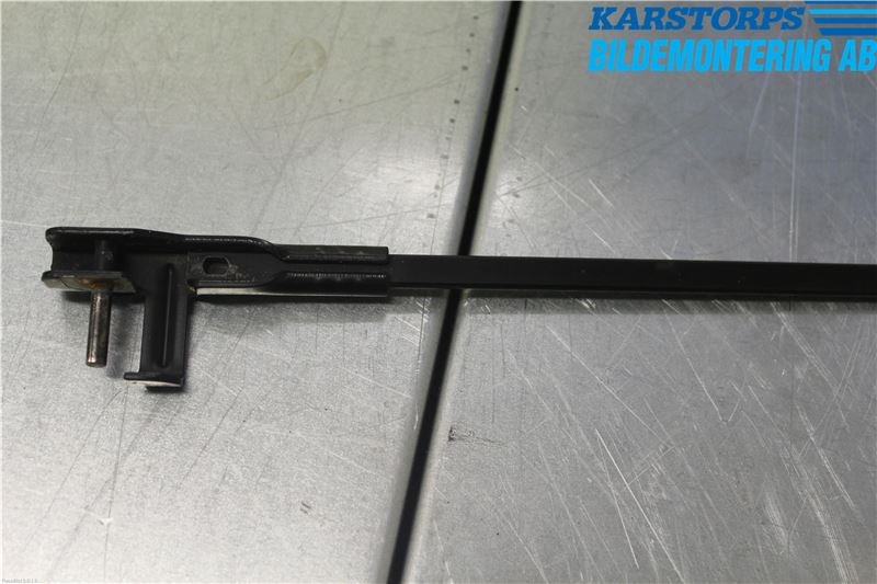 Ford FOCUS     04-07 Torkararm Armar Vindruta