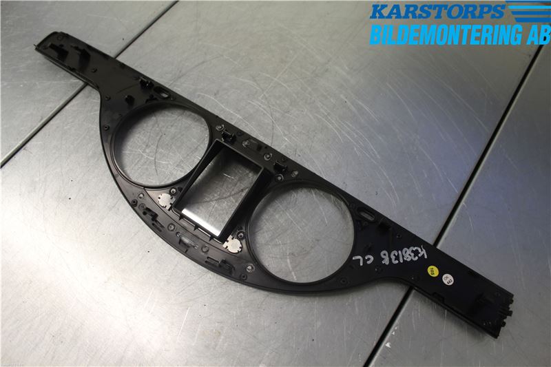 Volkswagen VW PASSAT 11-14 Instrumentsarg