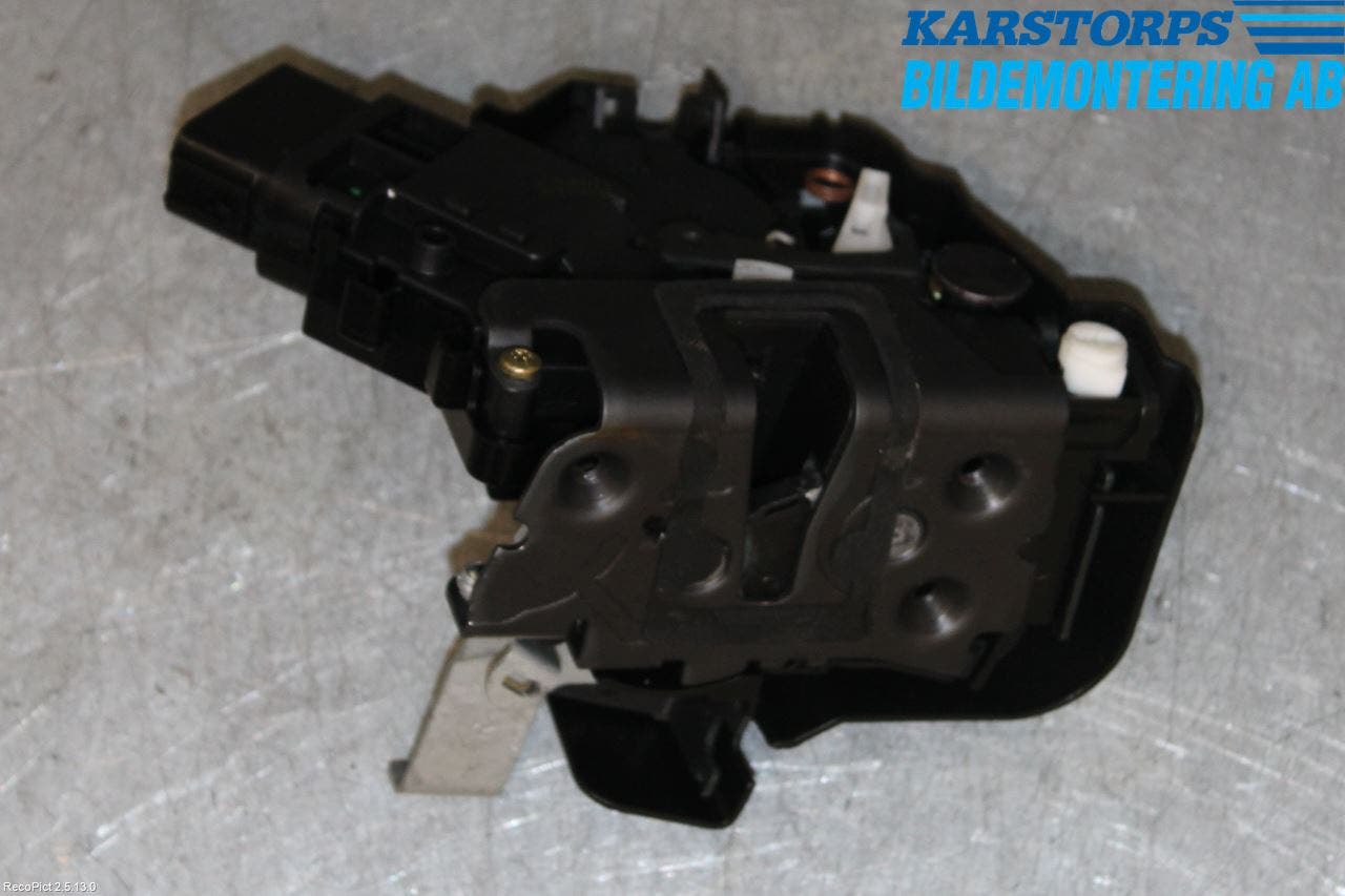 Ford FOCUS 04-07 Låskista-Dörrlås