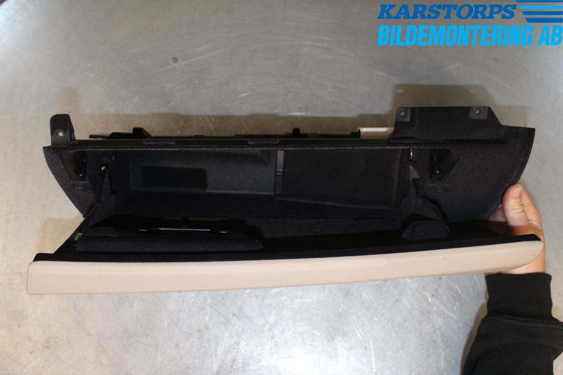 BMW 7 F01/02/03/04 09-15 Handskfack