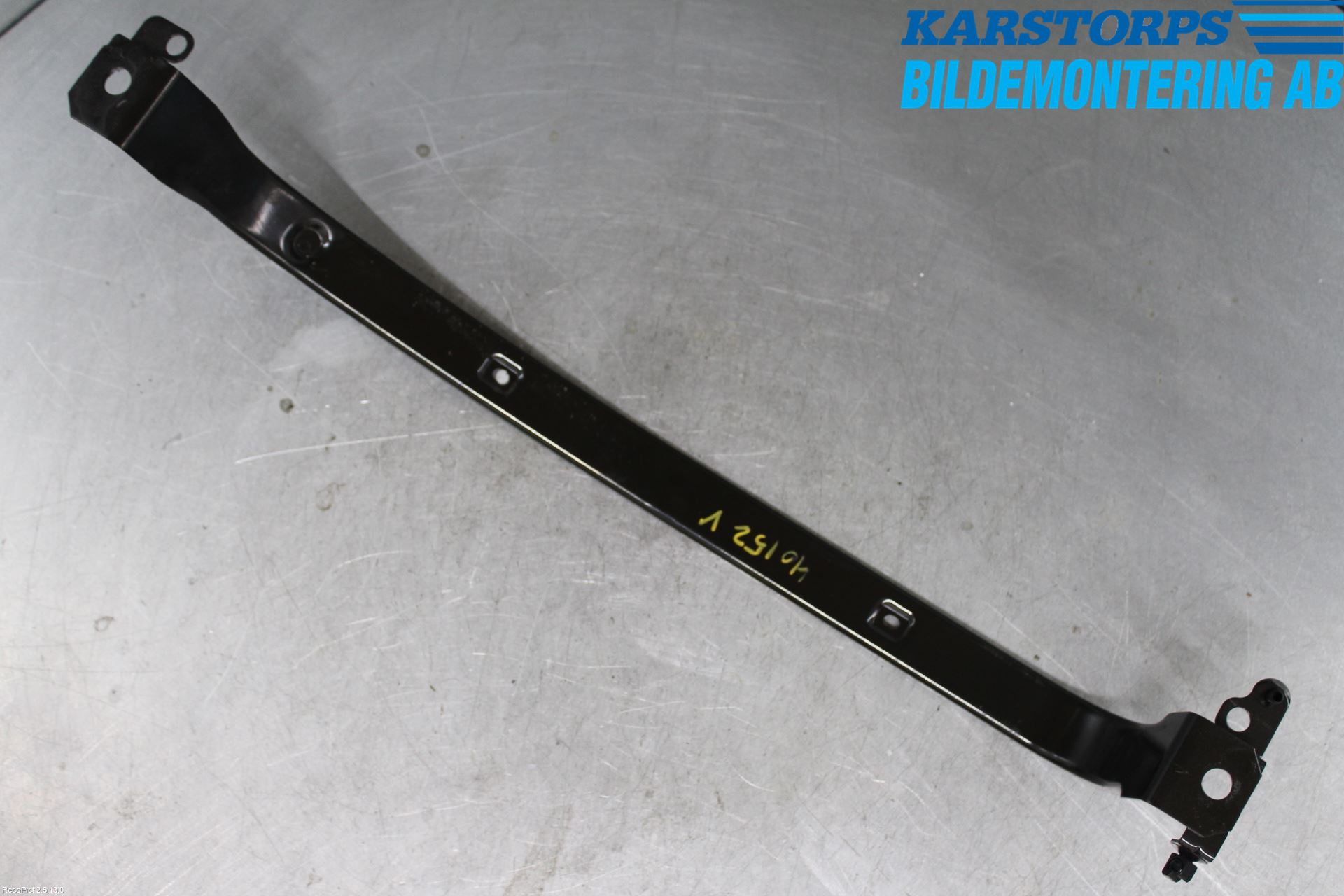 Volvo XC60 14-17 Bränsletanksband