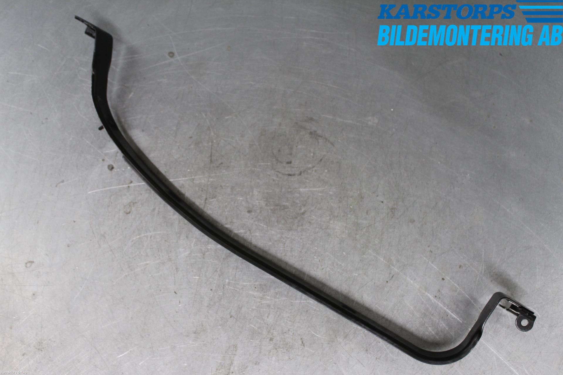 Volvo V60 14-18 Bränsletanksband