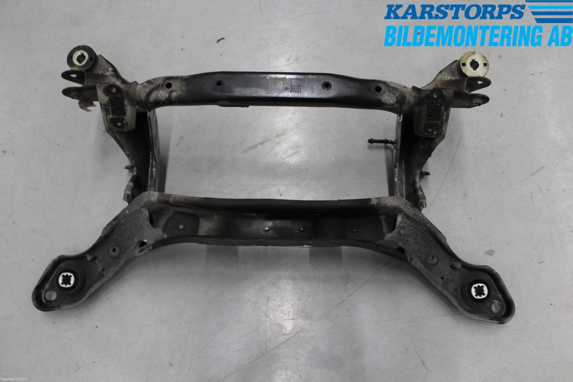 Volvo V60 14-18 Bakaxelbalk