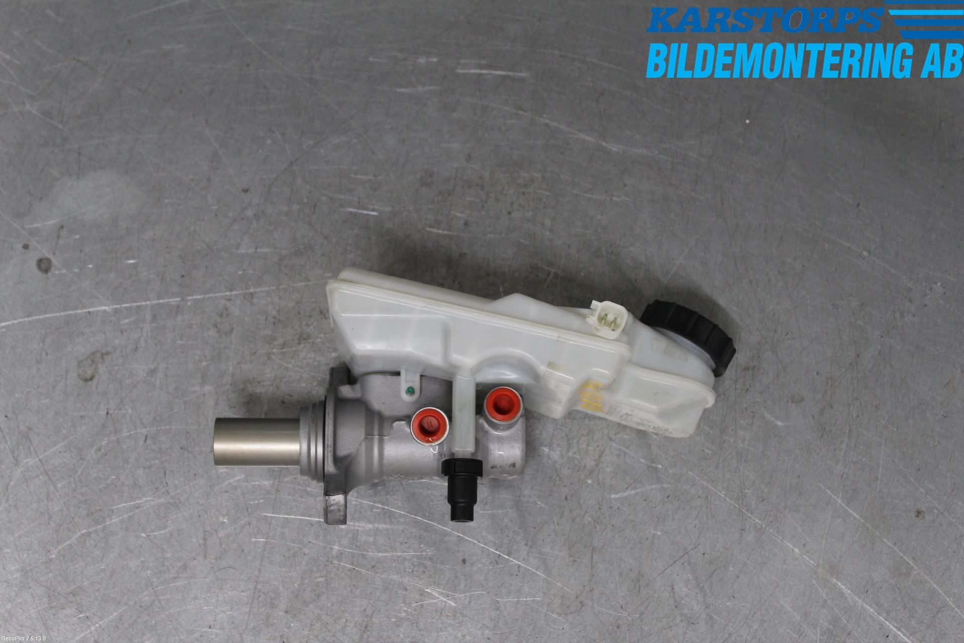 Volvo V40 12-19 Broms Huvudcylinder