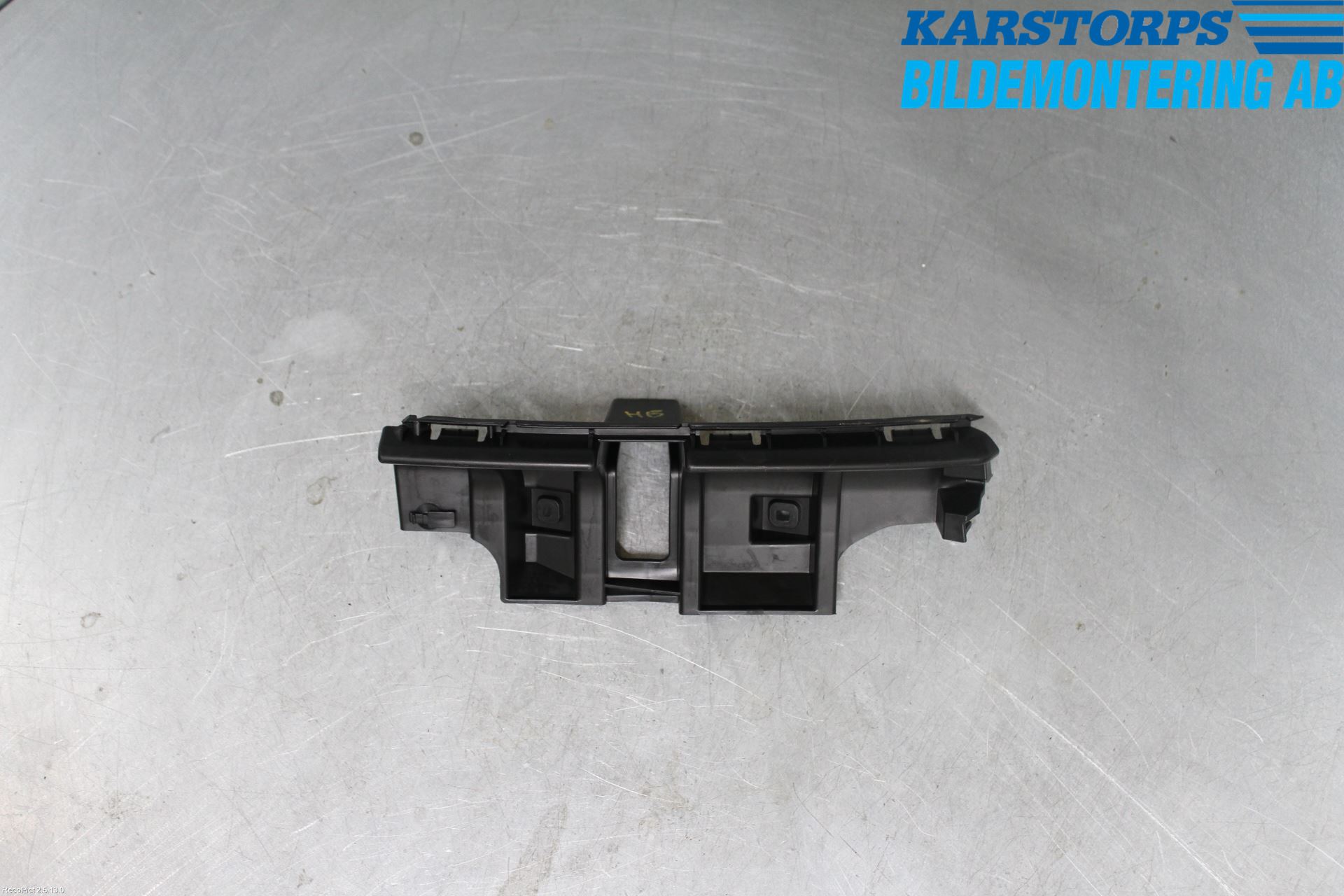 Volvo C30 07-10 Stötfångarfäste Bak Hö