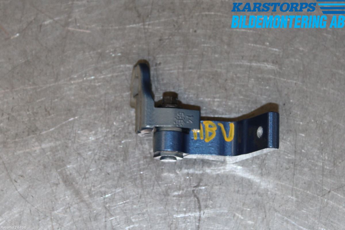 Volvo V40 12-19 Dörrgångjärn