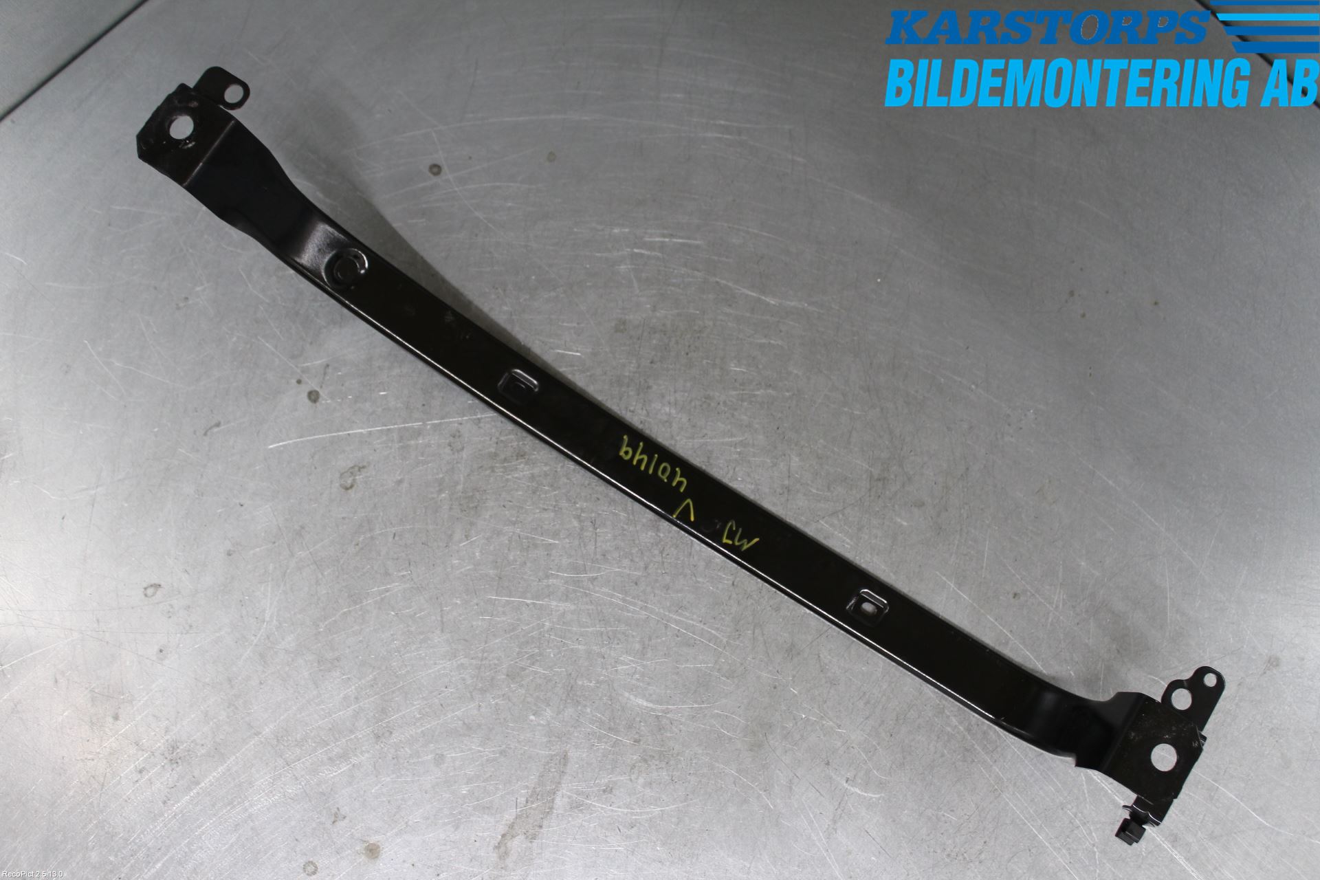 Volvo XC60 14-17 Bränsletanksband