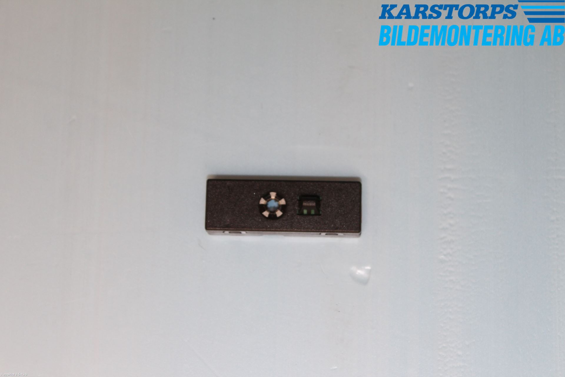 Volvo V40 12-19 Antennförstärkare