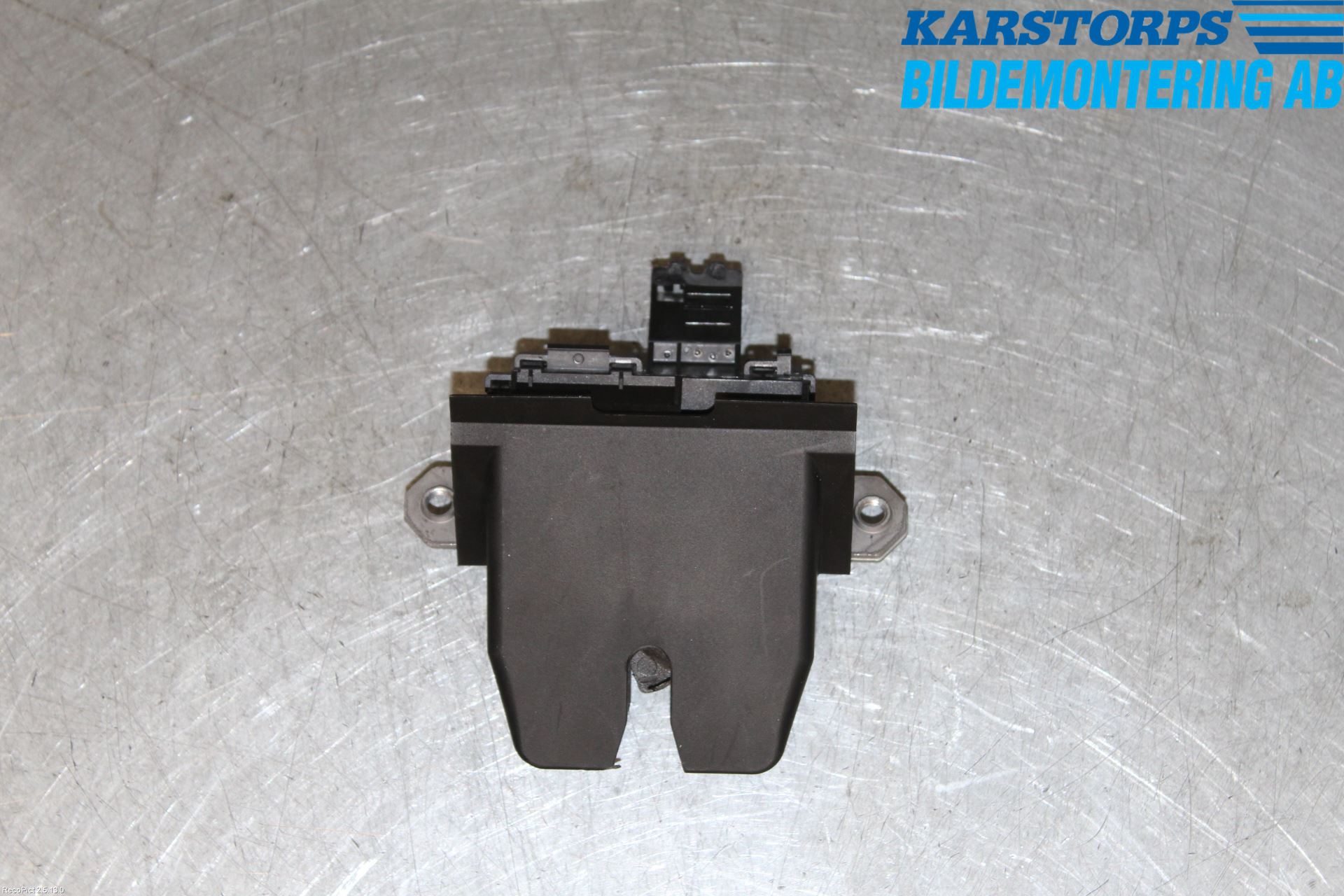 Volvo V40 12-19 Låskista Baklucka