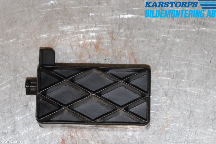 Volvo XC70 14-16 Kylarfäste-Ram-Balk