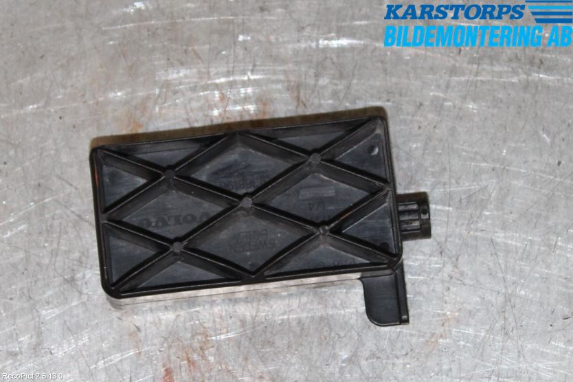 Volvo XC70 14-16 Kylarfäste-Ram-Balk