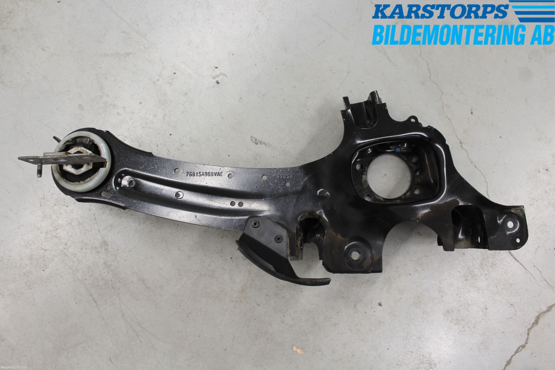 Volvo XC70 14-16 Bärarm Bak Höger