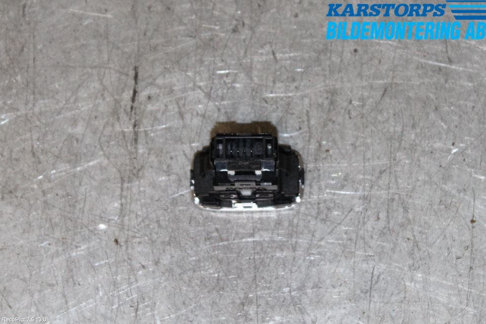 Volvo V40 12-19 Startknapp Personbil