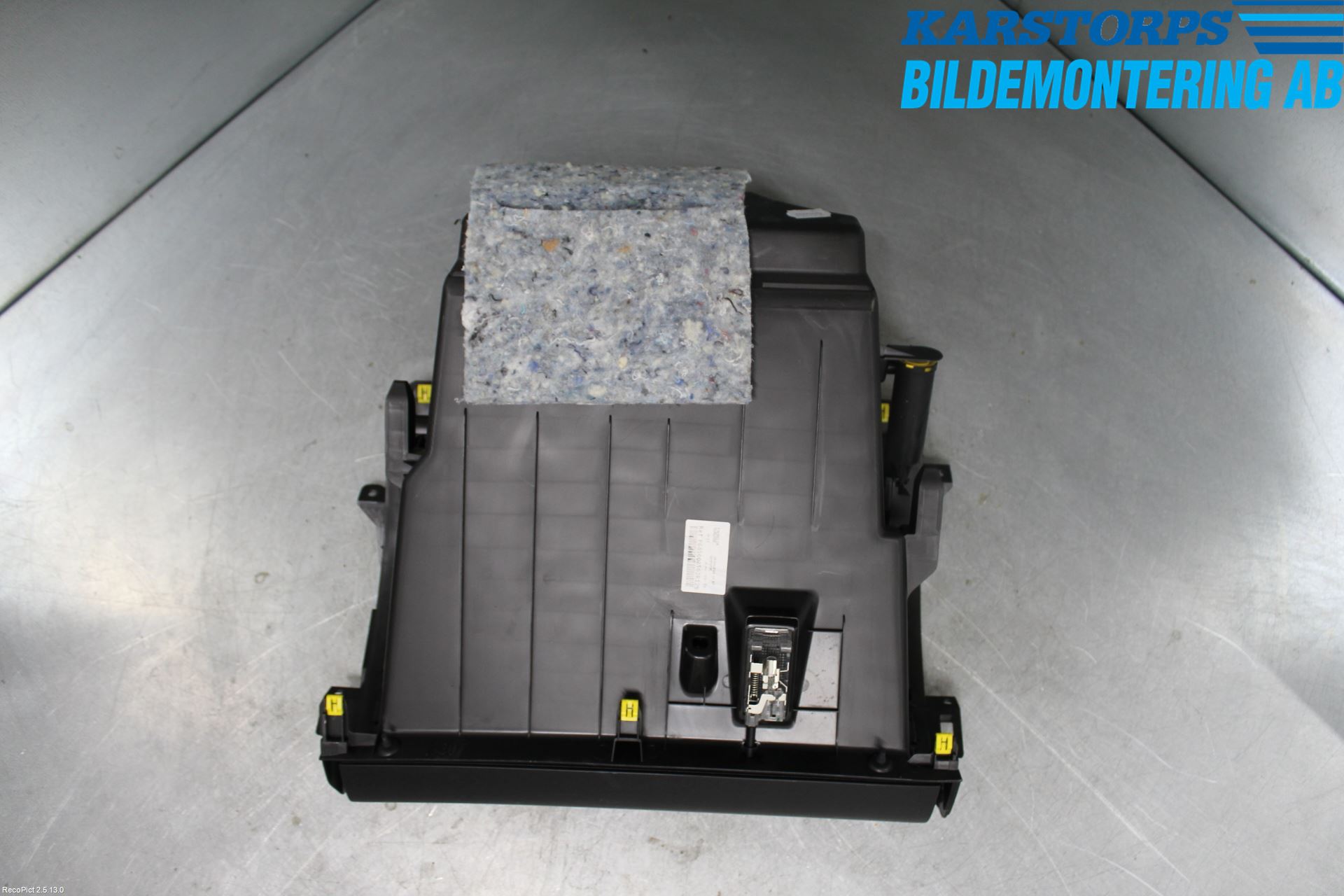 Renault MEGANE IV 16-23 Handskfack