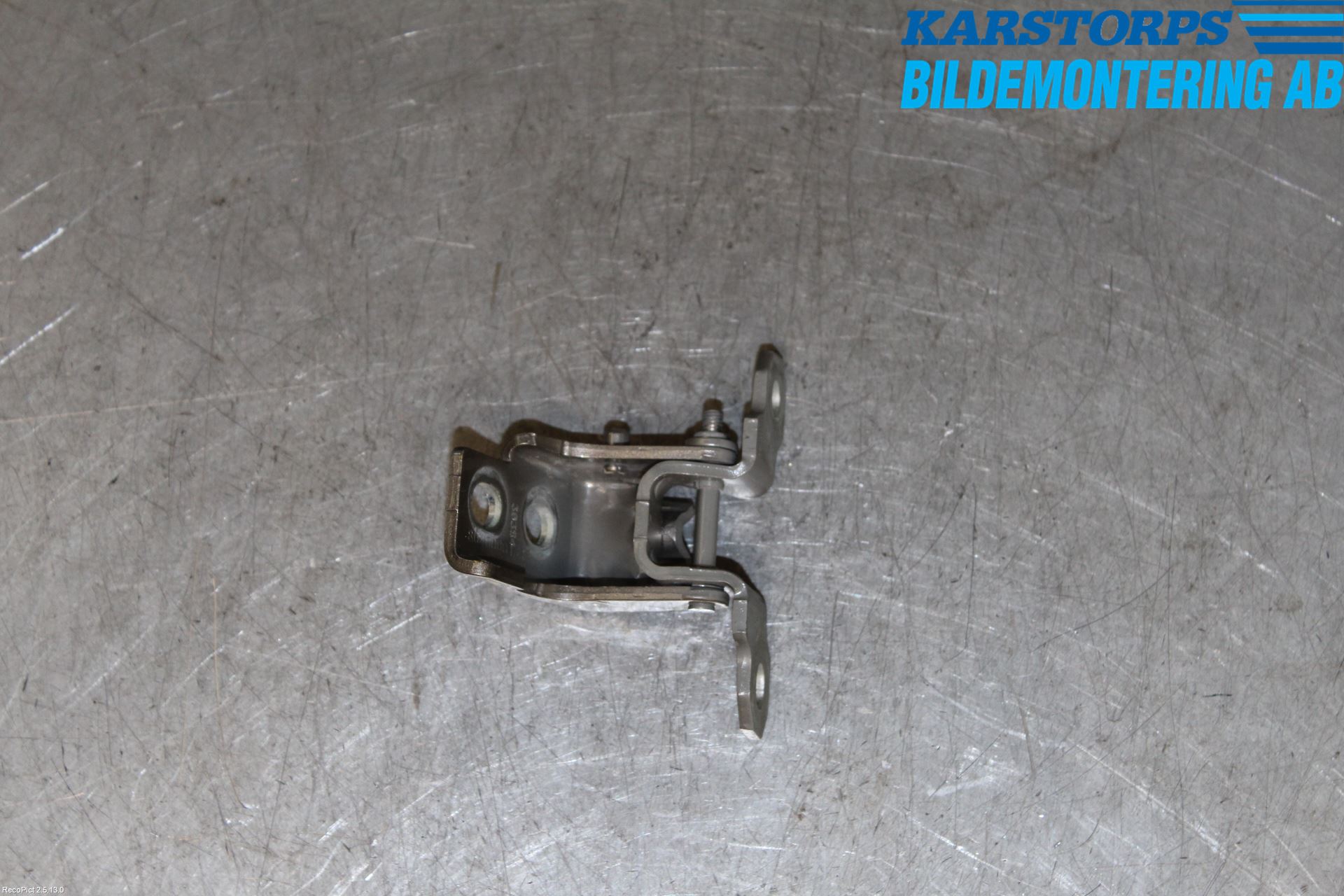 Renault CAPTUR 13-19 Dörrgångjärn