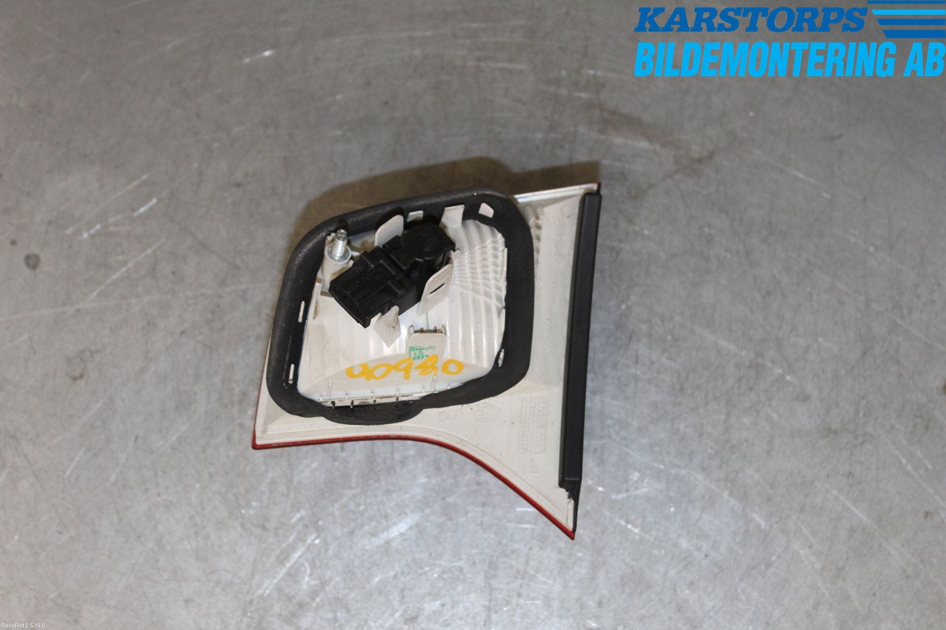 Audi A4/S4 05-07 Bakljus Lucka Vä