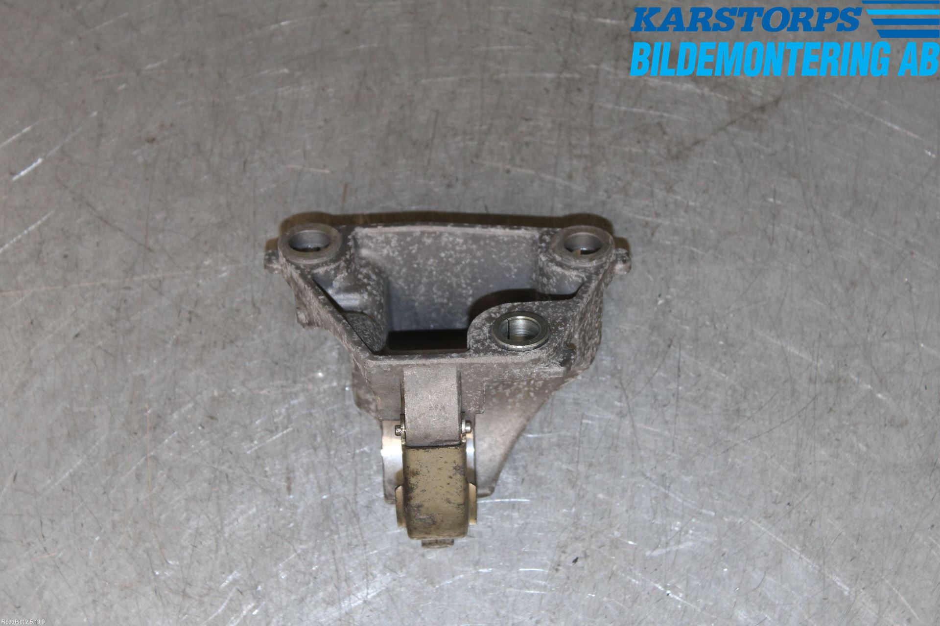 Renault CAPTUR 13-19 Drivaxel Fram Höger