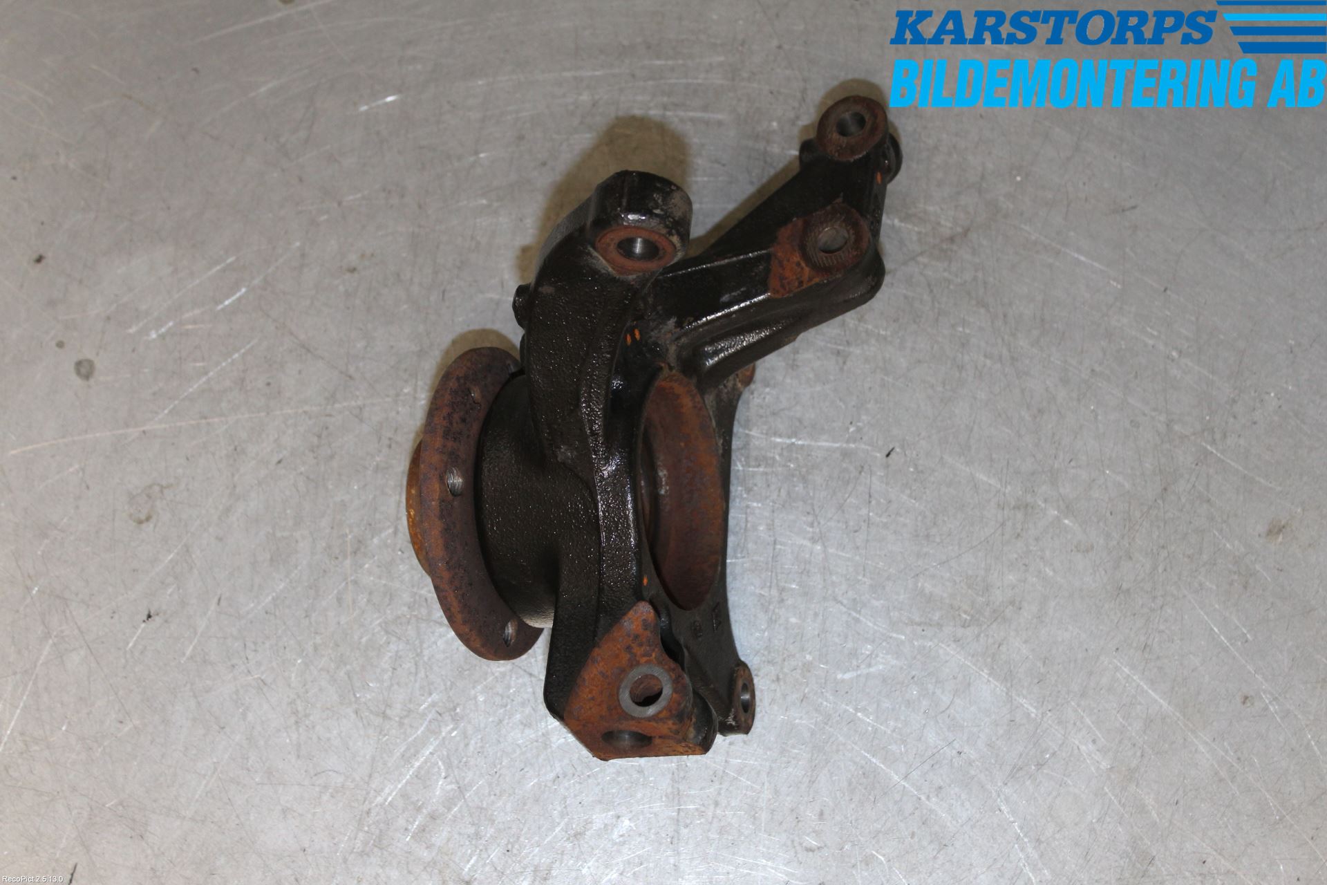 Renault CAPTUR 13-19 Styrspindel Lagerhus Vä