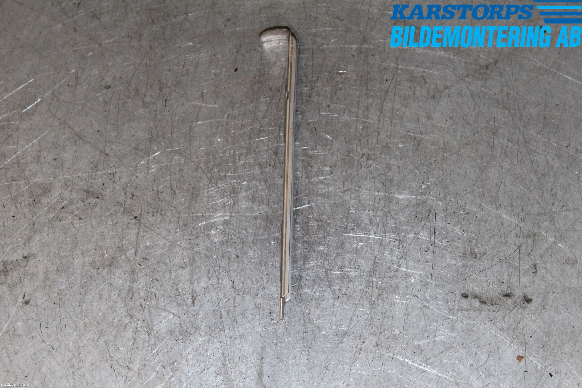 Volvo XC70 08-13 Strålkast Fästsarg