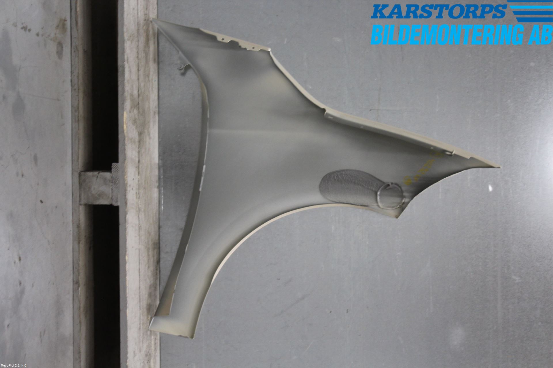 Renault MEGANE III 09-15 Skärm Fram Vänster