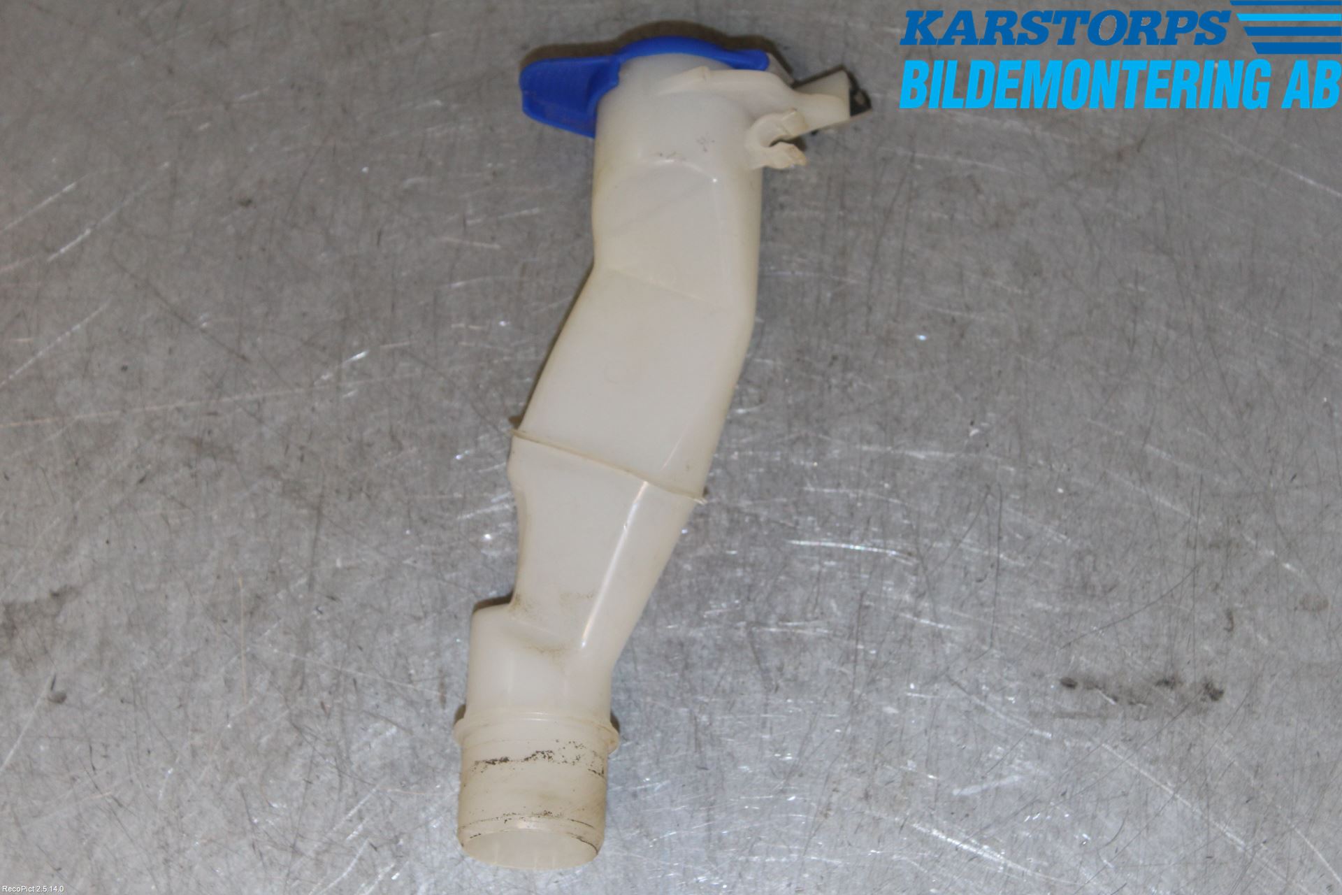 Volvo XC70 05-07 Spolartank Påfyllningsrör