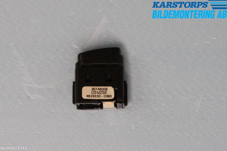 Volvo XC70 05-07 Strömställare Antispinn