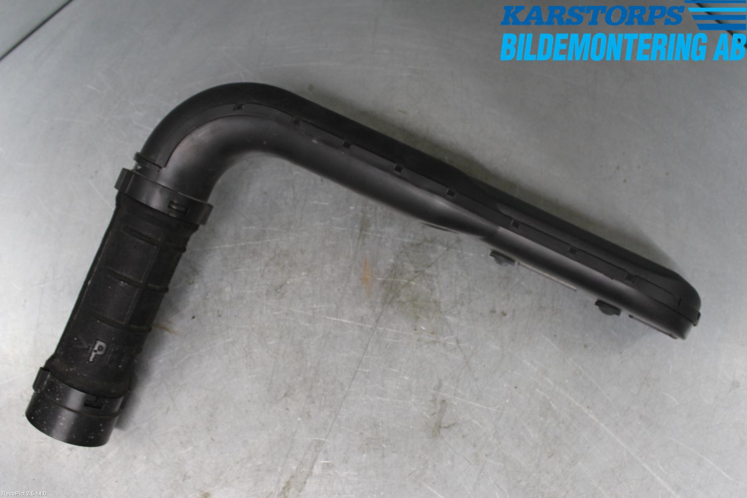 Hyundai i40 16-18 Förg-Bälg-Rör Mot Luftr